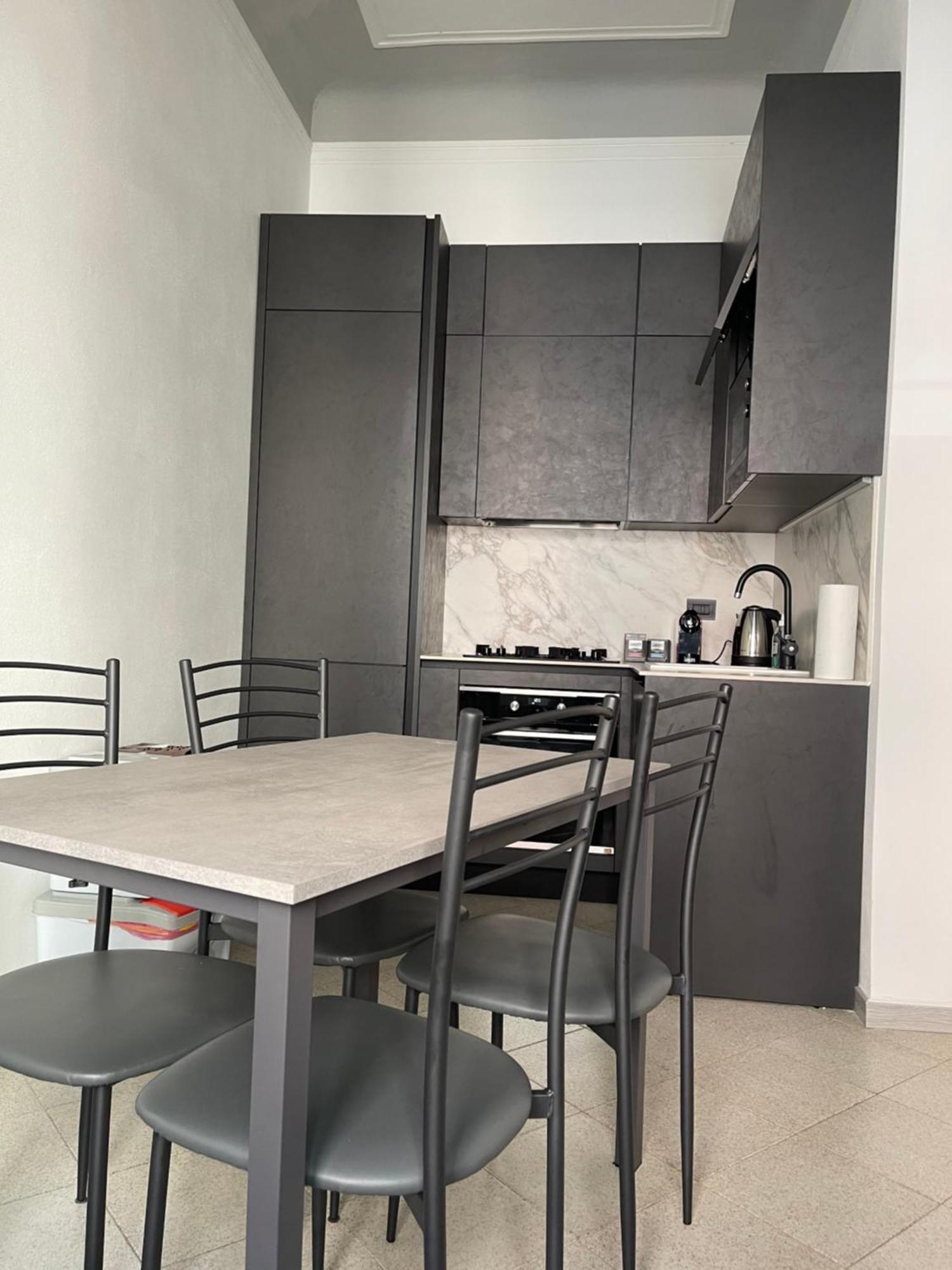 Bilocale Zona Navigli Apartment Милано Екстериор снимка